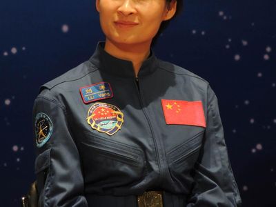 LIU Yang visited the Chinese University of Hong Kong on 12 August 2012